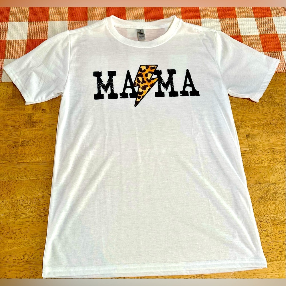 New Leopard MAMA Short Sleeve Tee Women’s Unisex Fit Size Medium